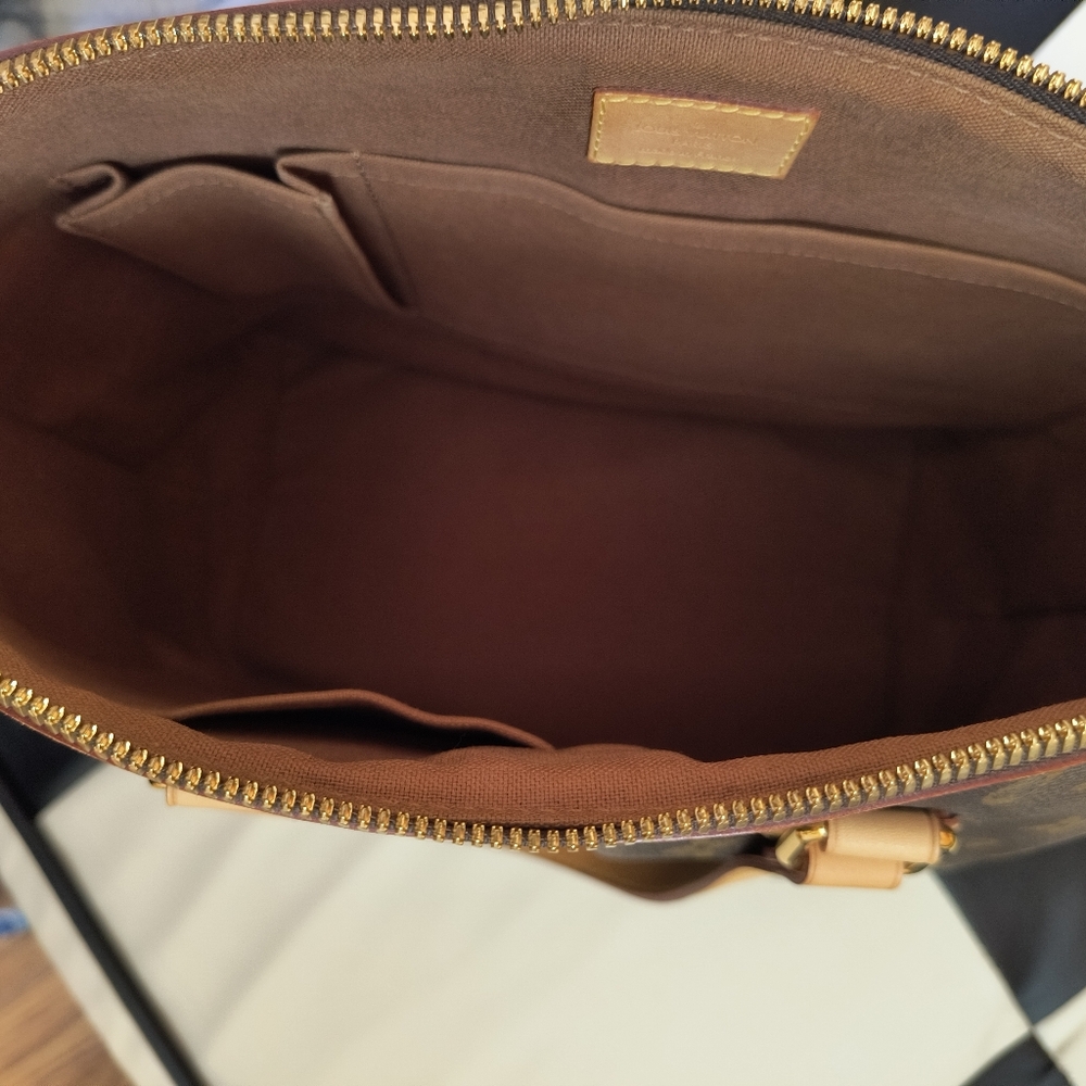 Authentic🥂🎁 PRISTINE Palermo PM Discontinued & Timeless LV Louis Vuitton - Picture 3 of 16